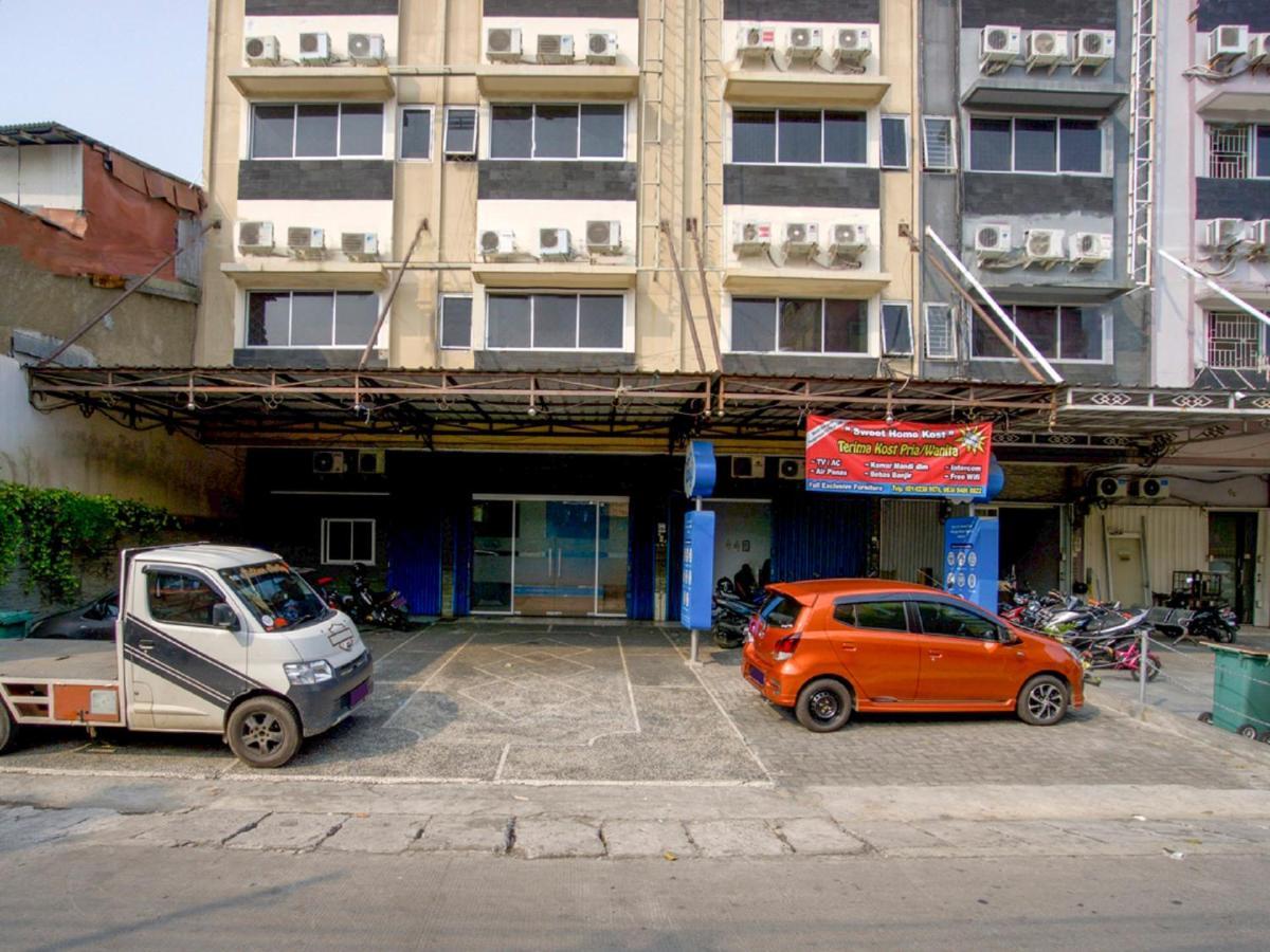 Hotel Oyo 3754 Prosperity Mansion à Jakarta Extérieur photo